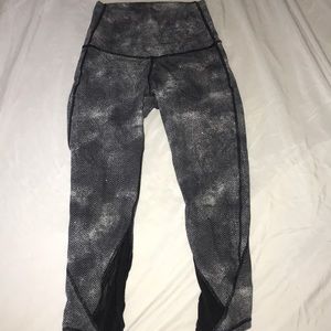 LULU LEMMON LEGGINGS